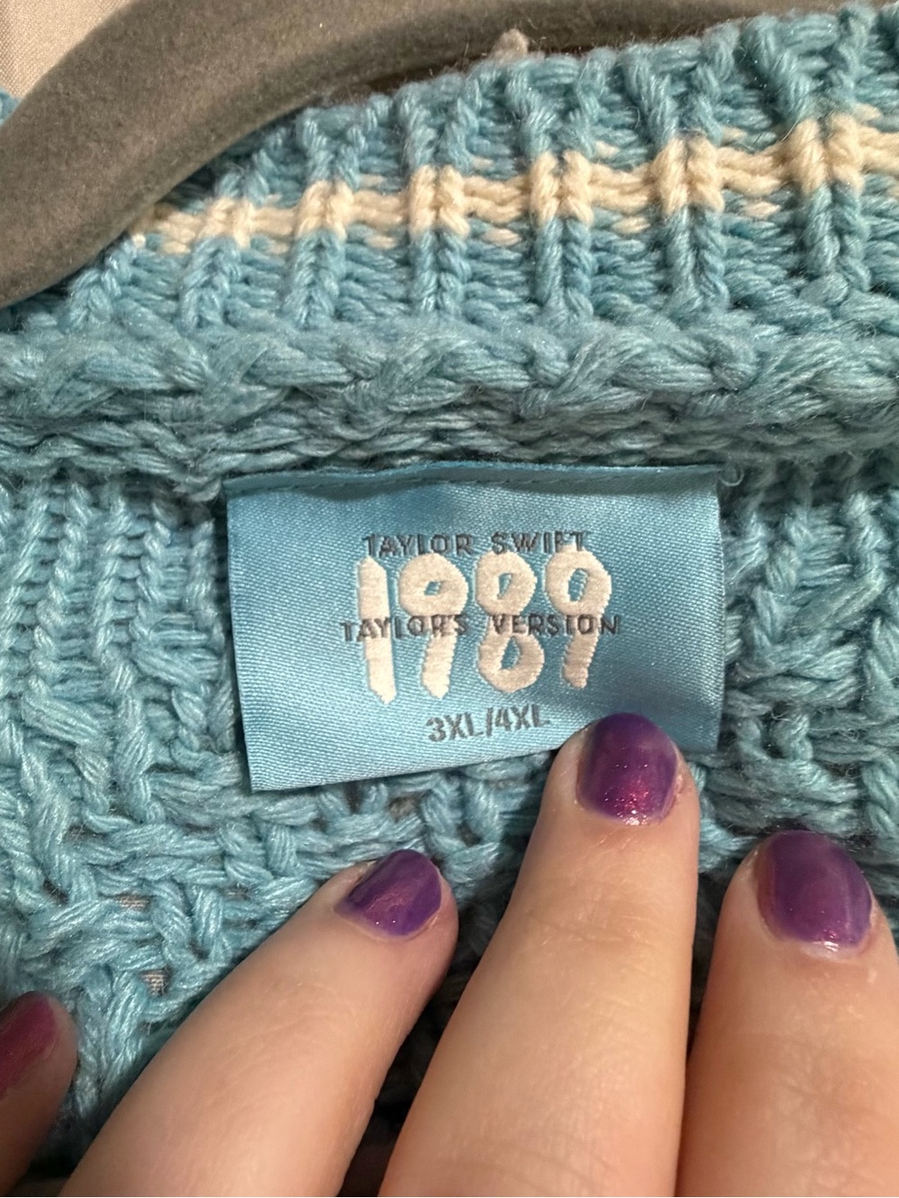 Taylor Swift 1989 Light Blue Cable Knit Cardigan Sweater - Picture 4 of 5